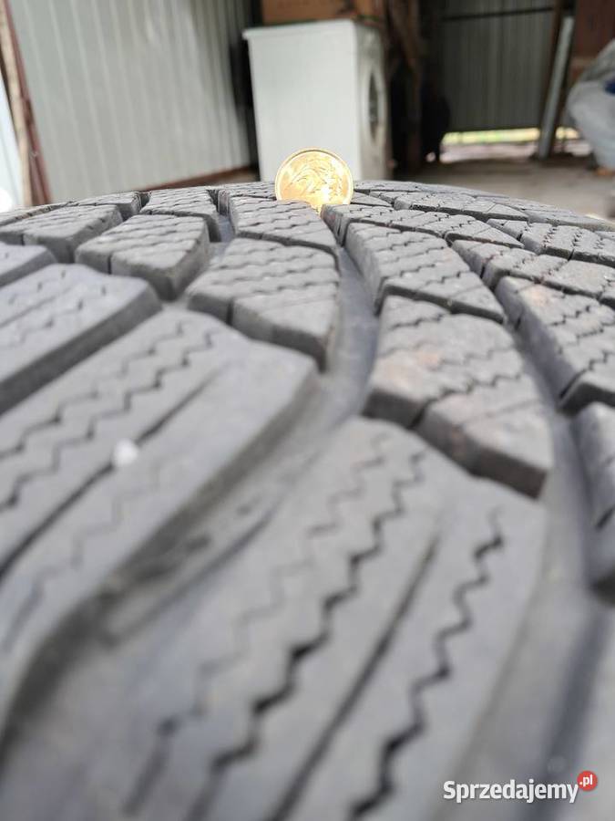 opona zimowa Bridgestone Blizzak 225x45x17 Kurów