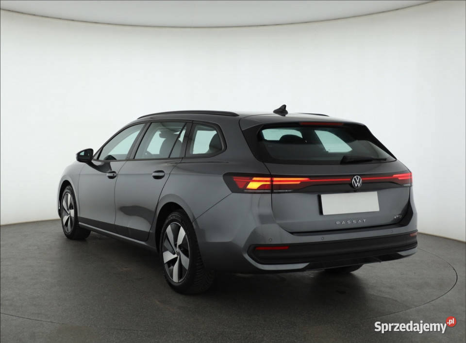VW Passat 15 eTSI ACT szary Piaseczno