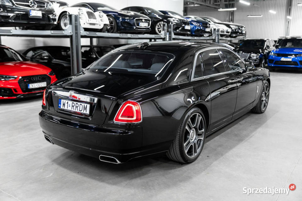 RollsRoyce Ghost 66 V12 570 Gwiezdny sufit