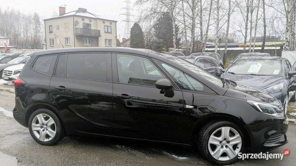 Opel Zafira garażowany Zafira Częstochowa
