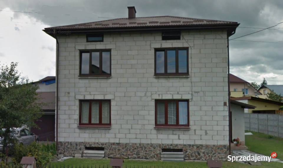 Dom z doma mieszkaniami z garażem w spokojnej Biłgoraj