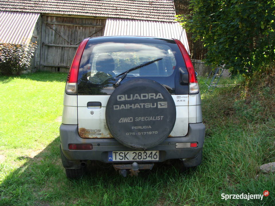 Daihatsu Terios 13 2004r uszkodzony świętokrzyskie