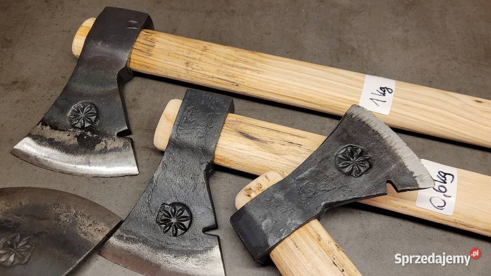 Siekiera kuta 1 kowalstwo kuta stal Wysylka Usługi Bydgoszcz