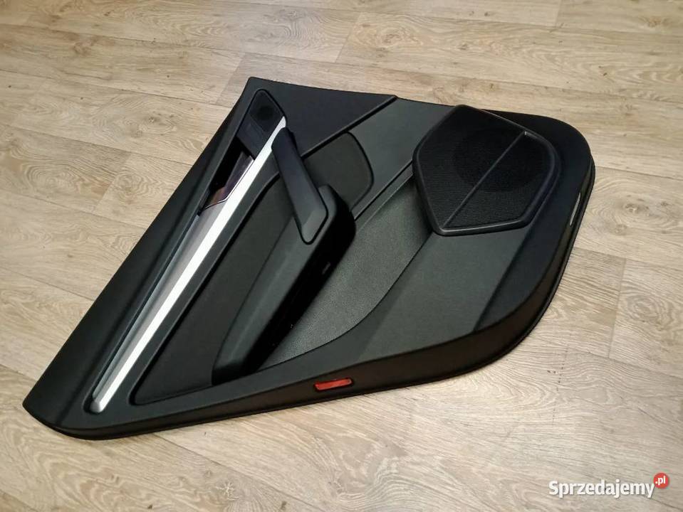 TAPICERKA LEWA TYŁ AUDI Q5 80A CZARNA Rakoniewice