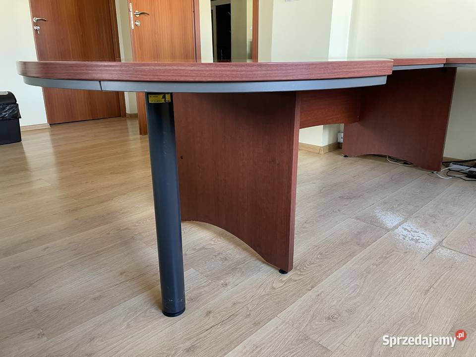 stylowe i funkcjonalne biurko Tychy