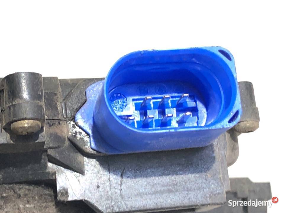 ZAMEK DRZWI PRAWY PRZÓD AUDI A3 8P Hatchback osobowe