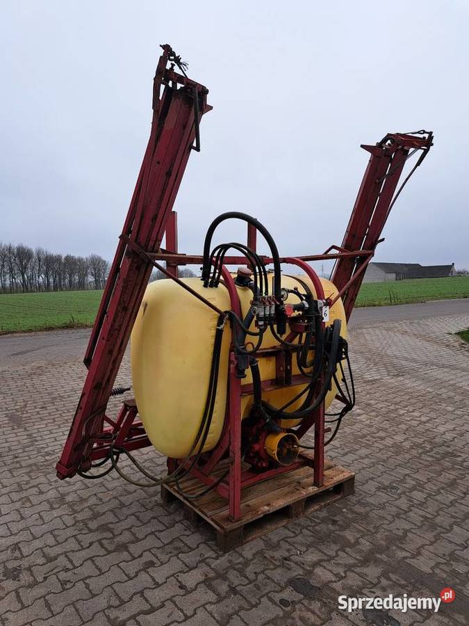 Opryskiwacz Hardi 850 litrów 12 metrów Zawieszane