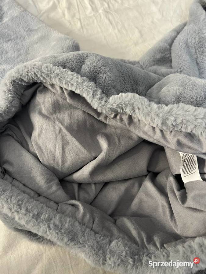 Bluza z kapturem futerkowa z futerkiem szara Jasło