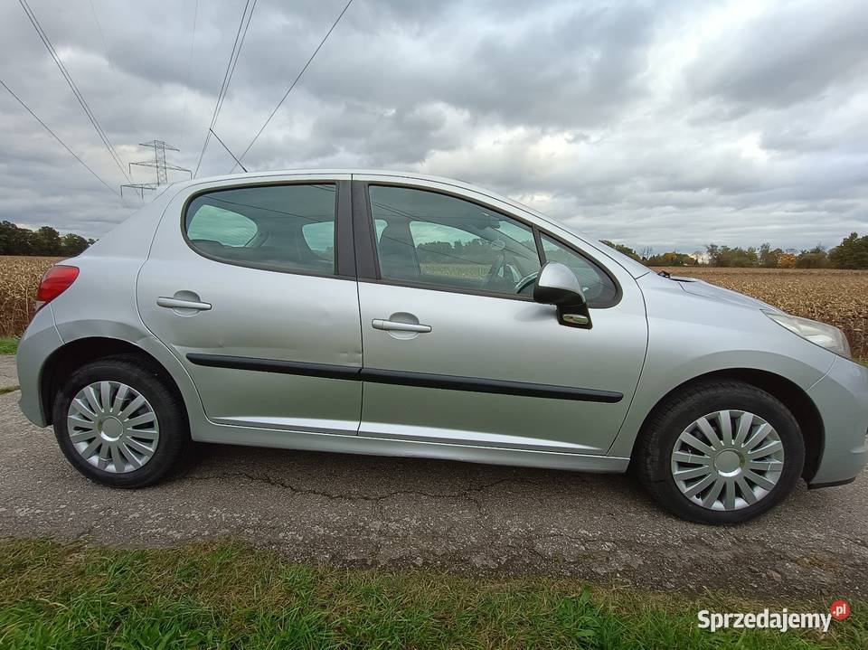 Peugeot 207 lift 14 16V sprzedam zamienię nieuszkodzony Drogomyśl
