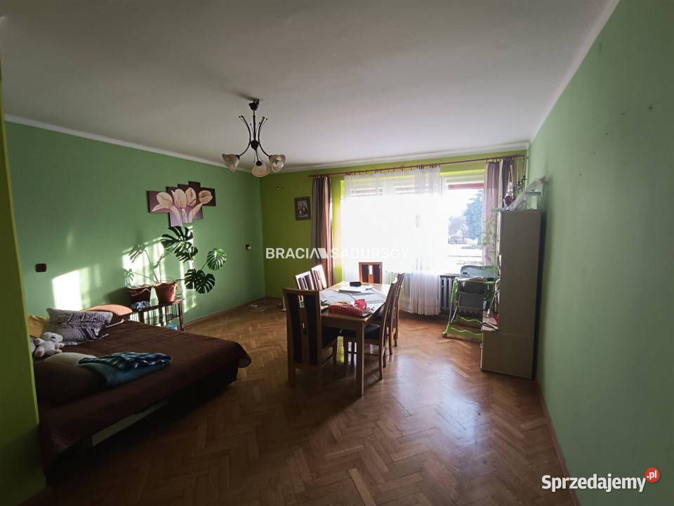 Sprzedaż kamienicy Szczucin 200 metrów