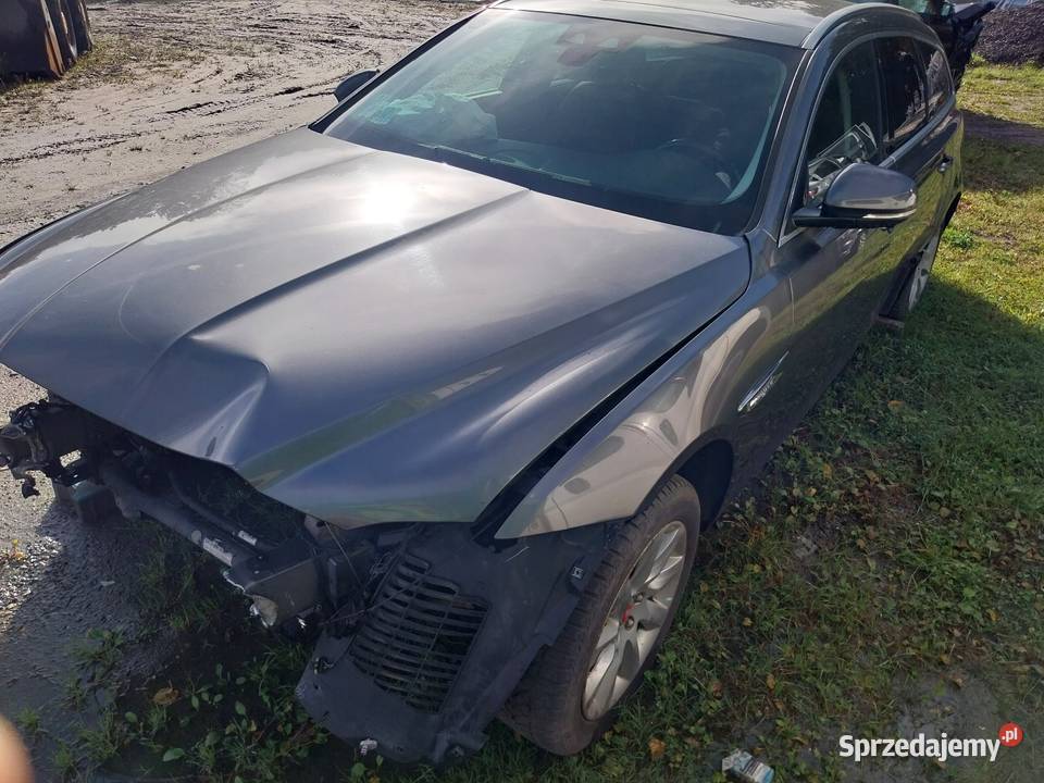 Jaguar XFzarejestrowany w kraju śląskie