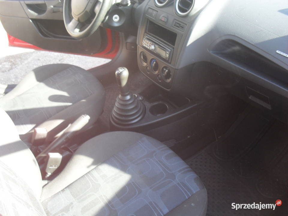 FORD FIESTA 13 GAZ SEKWzarej5drzwiowy I rej2007 Szczecin