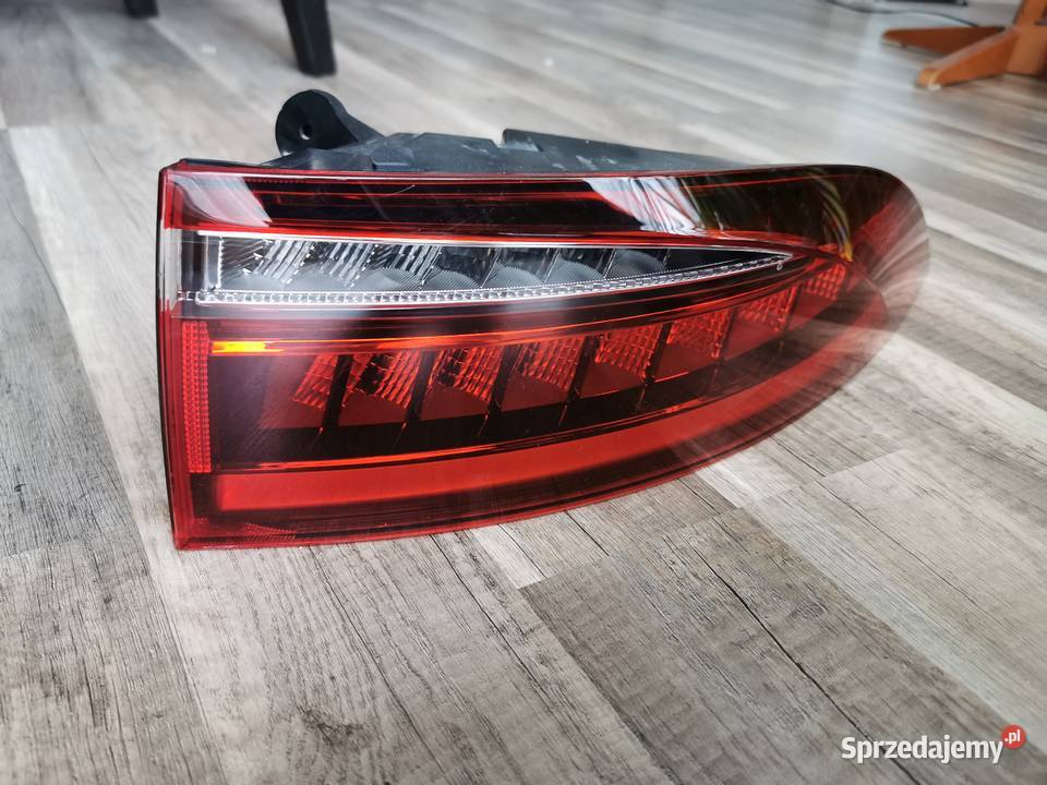 JAGUAR XF260 SPORTBRAKE PRAWA TYLNA LED 17 lampy tylne Pielgrzymka