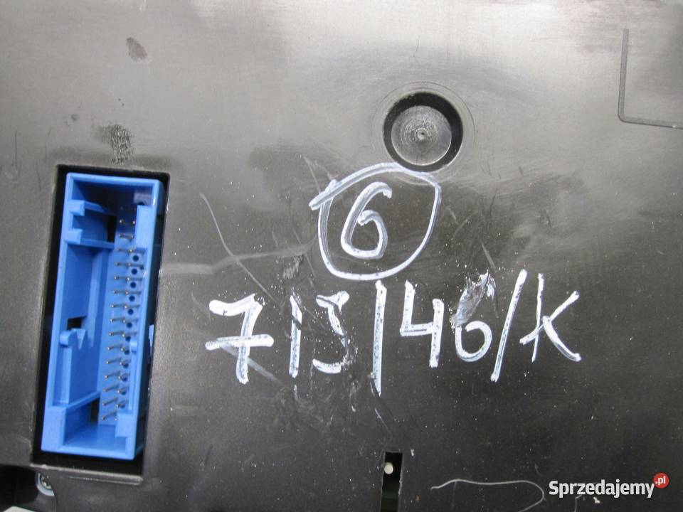 VW GOLF VI 10r licznik zegary 5K0920960H ANGLIK Kielce