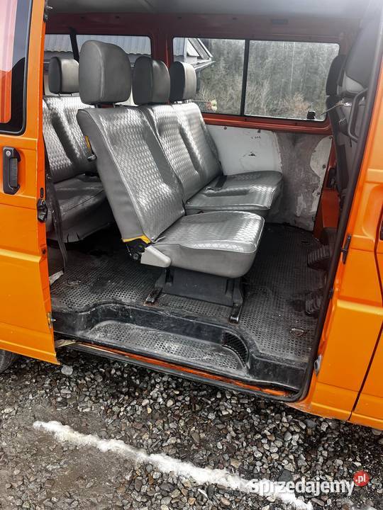 sprzedam busa t4 w stanie do jazdy bus nie Autobusy i minibusy Biały Dunajec sprzedam