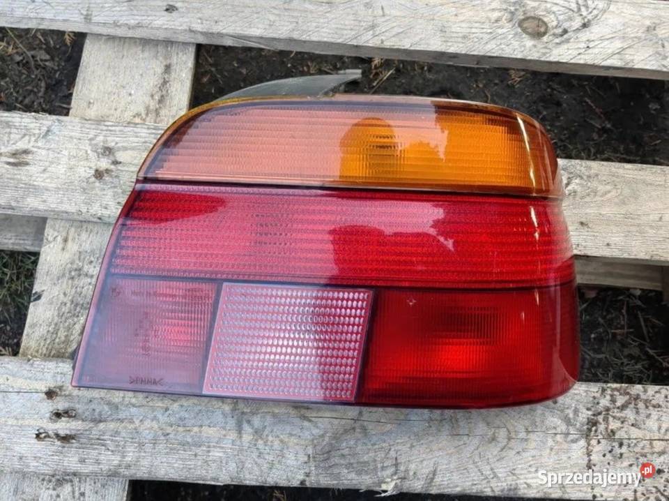 Lampa prawy tył BMW E39 sedan osobowe Żory