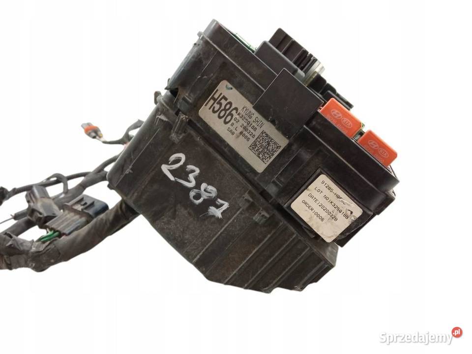 SKRZYNKA BEZPIECZNIKÓW K325Q18B 91285H8860 Kia osobowe