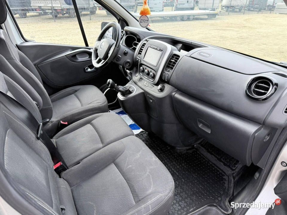 Renault Trafic III 2014 Van / Minibus Komorniki