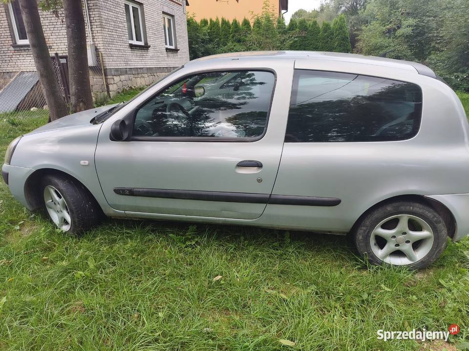 Clio 2 12 2003 benzyna zadbany sprawny gotowy do małopolskie Maciejów sprzedam