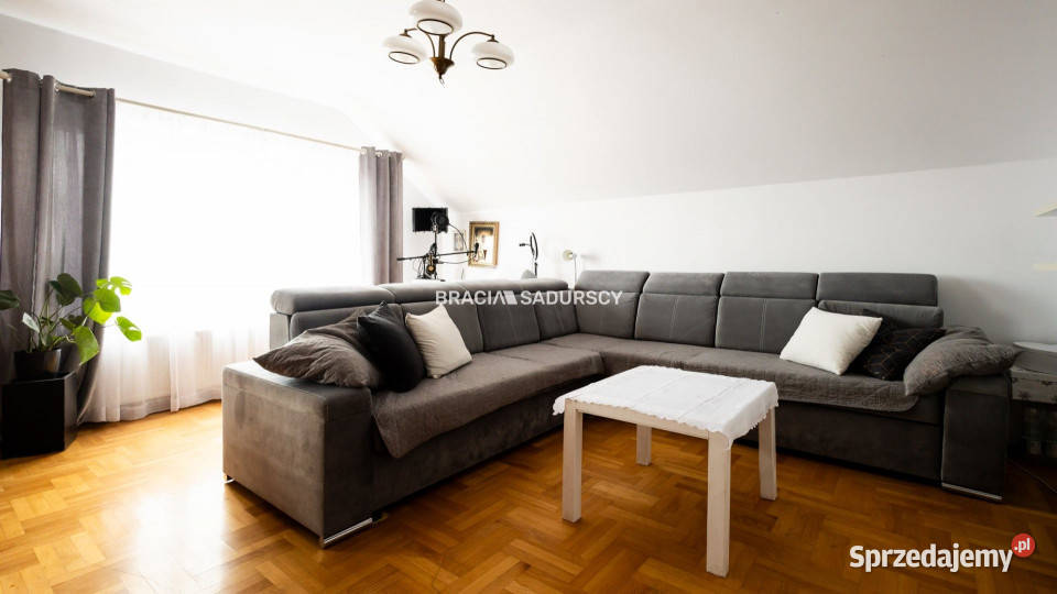 Dom wolnostojący sprzedam Kraków 2696m2