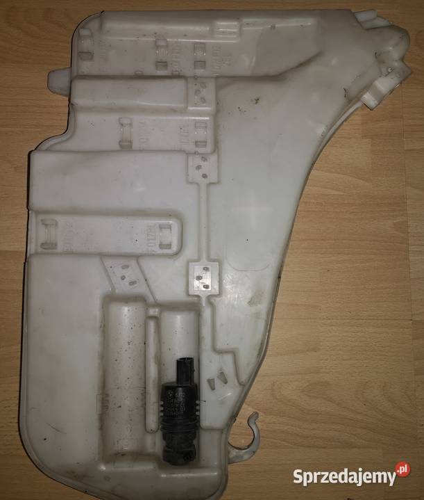 BMW F10 LIFT ZBIORNICZEK SPRYSKIWACZY Luboń