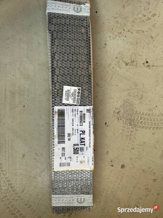Fiat 500 Atrapa Kratka Przód Orginał 68095634AA osobowe śląskie sprzedam