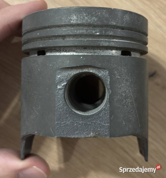 NOWY tłok Fiat 126p 600cc 735mm Gorzyce osobowe Warszawa