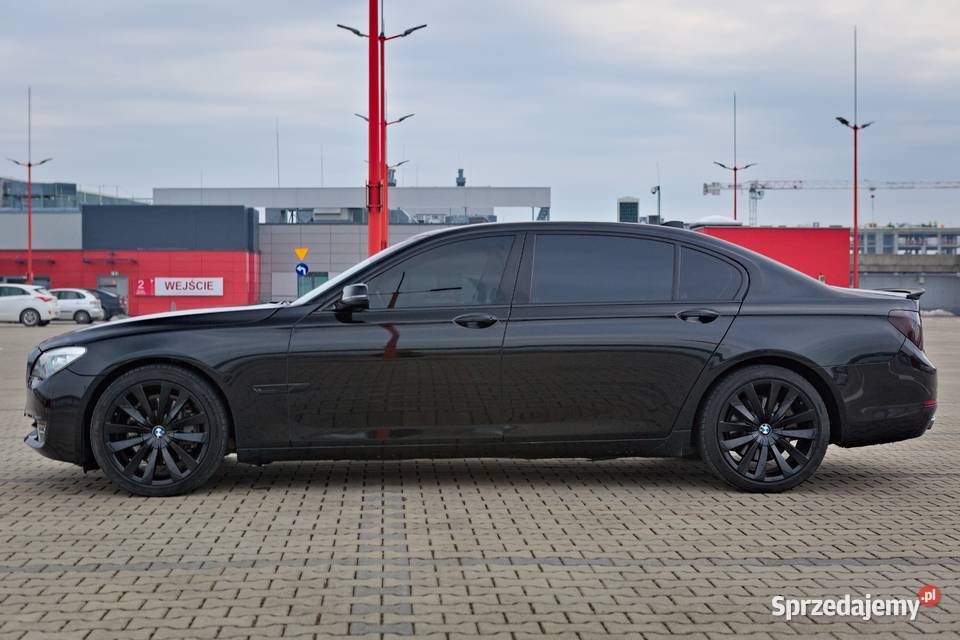 BMW F02 serii 7 30B 320 świętokrzyskie