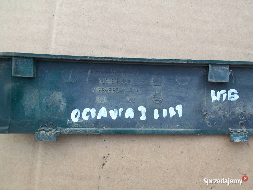Octavia I Lift Listwa pod lampe tylna prawa lewa Rok produkcji 2003 mazowieckie Mińsk Mazowiecki sprzedam