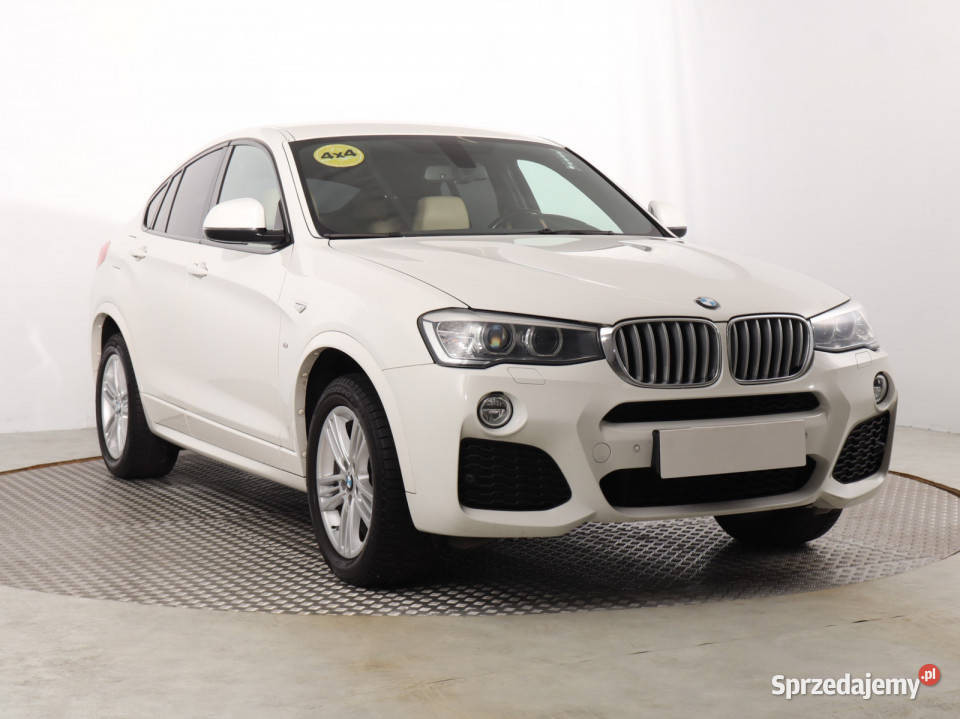 BMW X4 xDrive28i reflektory ksenonowe