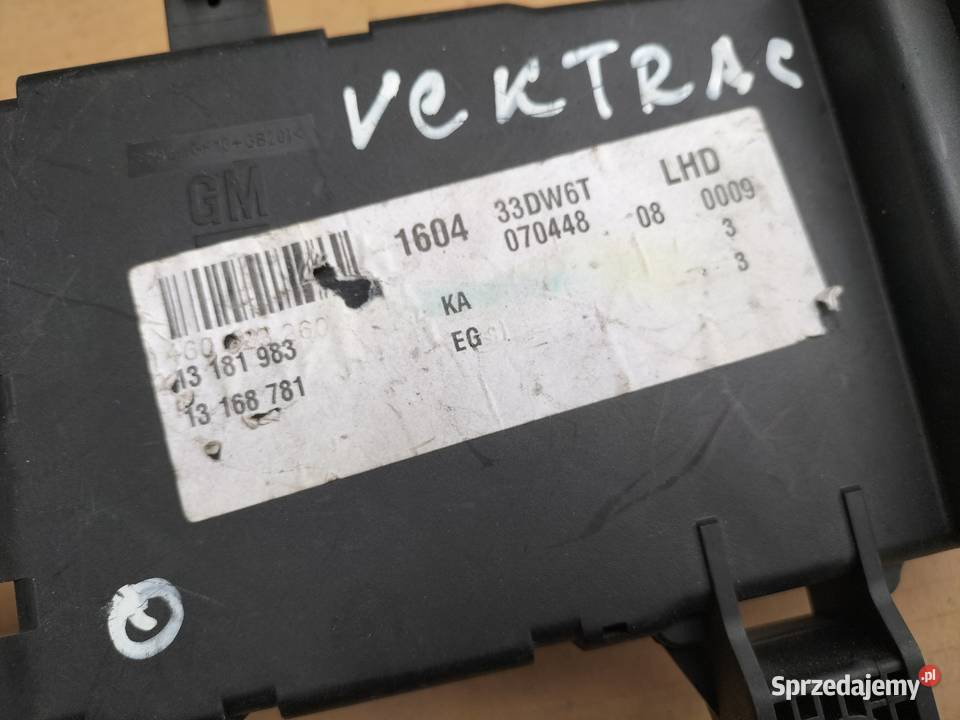 VECTRA C 13181983 SKRZYNKA BEZPIECZNIKÓW Skrzynki bezpieczników lubelskie Kamień-Kolonia