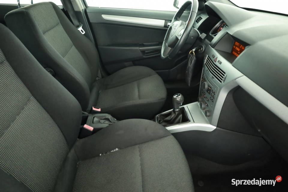 Opel Astra 18 16V hak Piaseczno