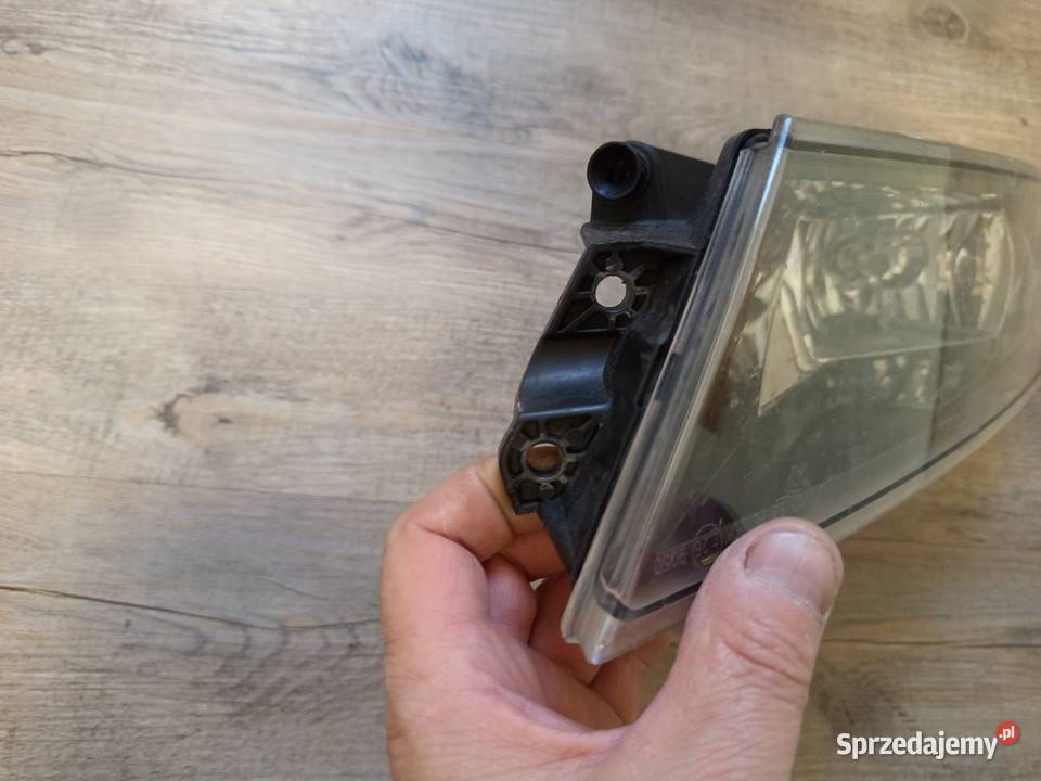 Halogen lewy skoda superb 1524 orginalny osobowe Lampy przeciwmgielne Rzeszów