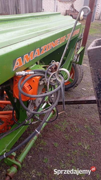 Siewnik do zboża Amazone D8 SUPER Markuszów