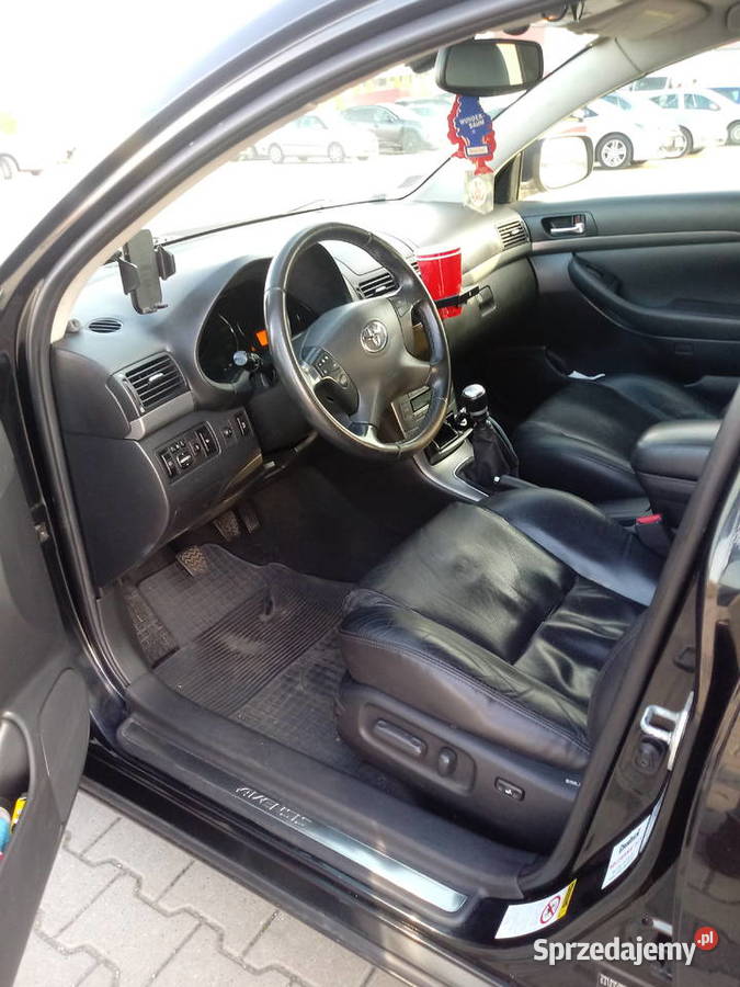Toyota Avensis STAN kupiony w polskim salonie Warszawa