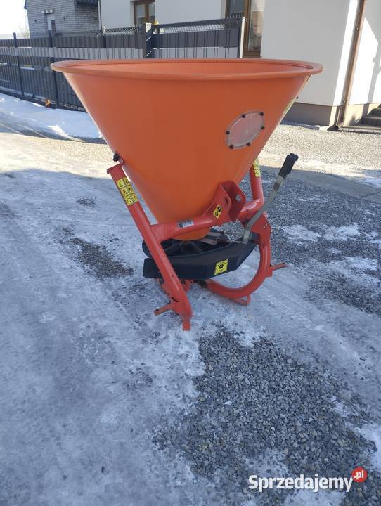Rozsiewacz nawozu DEXWAL Rozsiewacze nawozów Radom