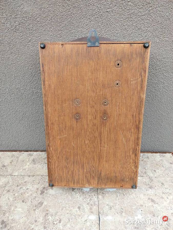 Mała stara szafka witrynka z obudowy starego Tczew