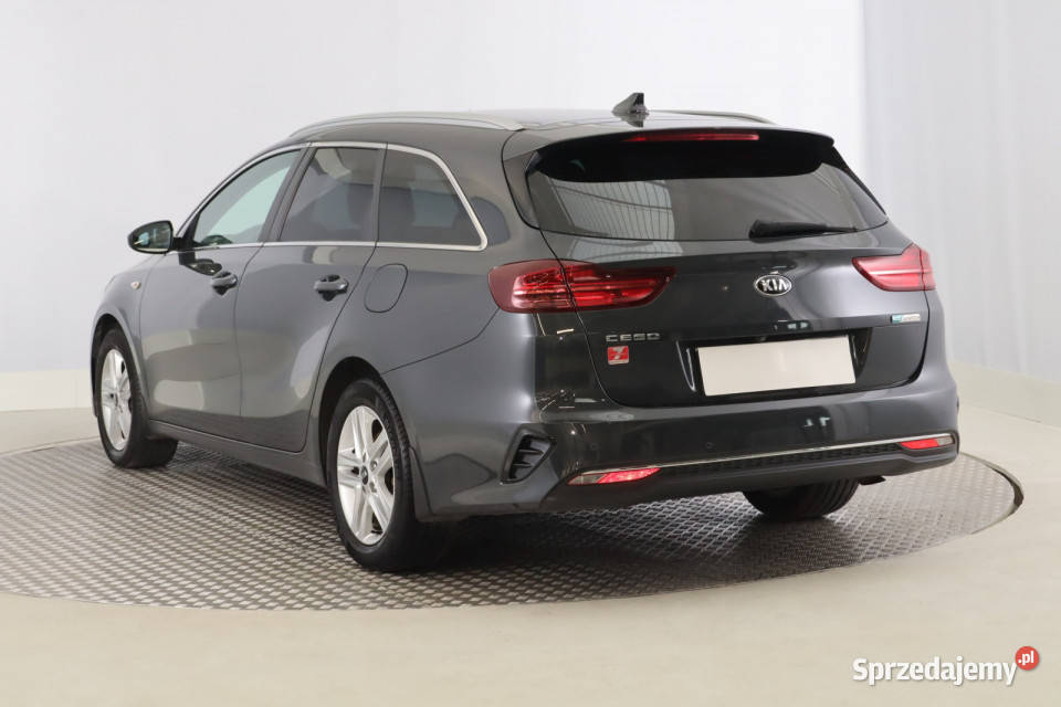 Kia Ceed 16 CRDi MHEV