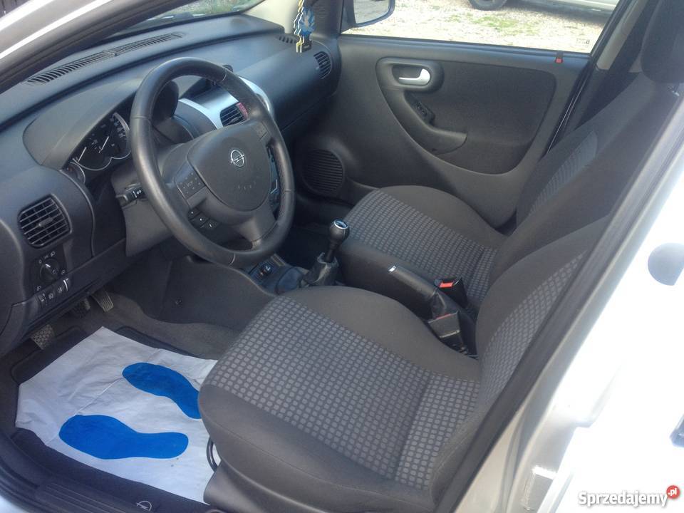 OPEL CORSA 12 16V2005Klimatronik5 manualna