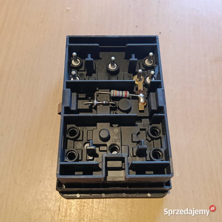 BMW e34PRZELACZNIK podnoszenia szyb przednich osobowe Jastrzębia Góra