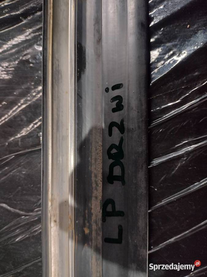 Mercedes W123 Listwa drzwi dolna lewa przednia Łagiewniki sprzedam