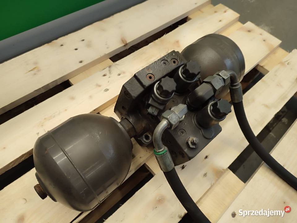 Blok sterujący miękką osią 3586336 Akumulatory