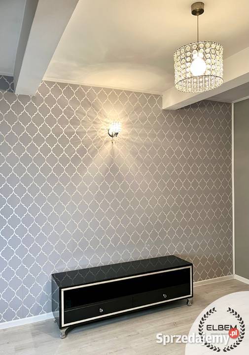 Szklana czarna szafka RTV Glamour 50cm Radom