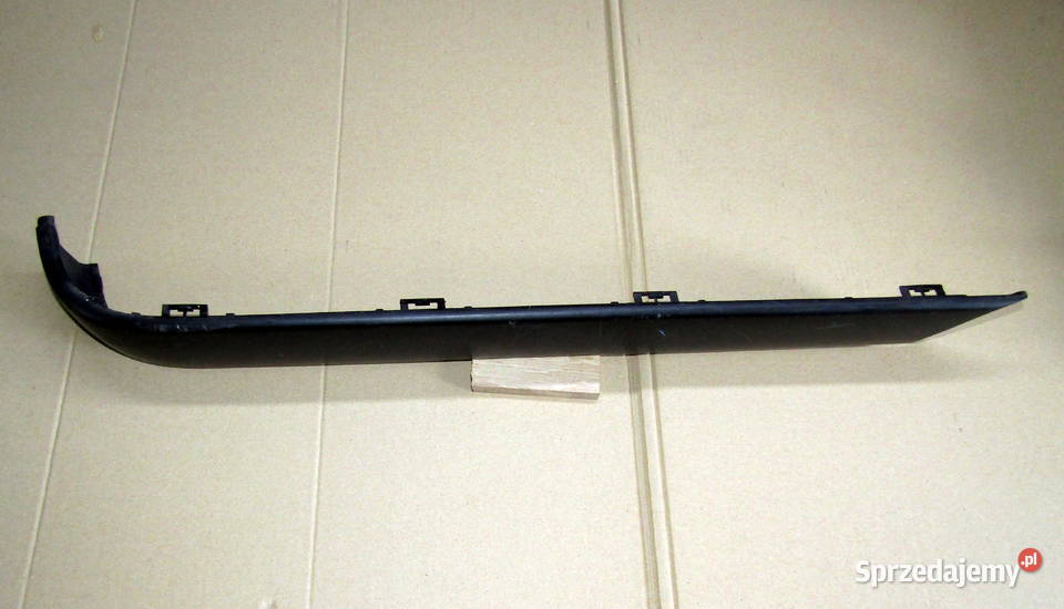 LISTWA ZDERZAKA TYLNEGO PRAWA BMW E30 1945928