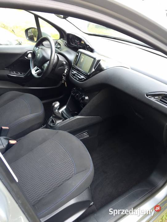Peugeot 208 lift 18r 65000km Suchowola