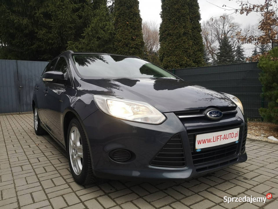 Ford Focus 10 12V 125 Klimatronik Halogeny gniazdo AUX Strzegom sprzedam