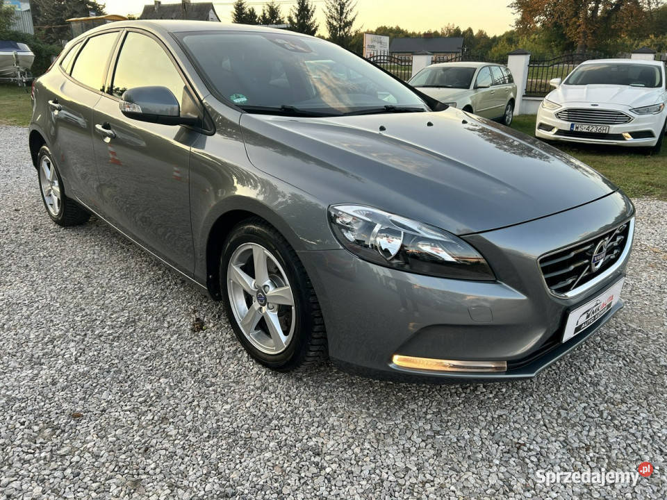Volvo V40 Super stan II 2012 Nowe Iganie sprzedam