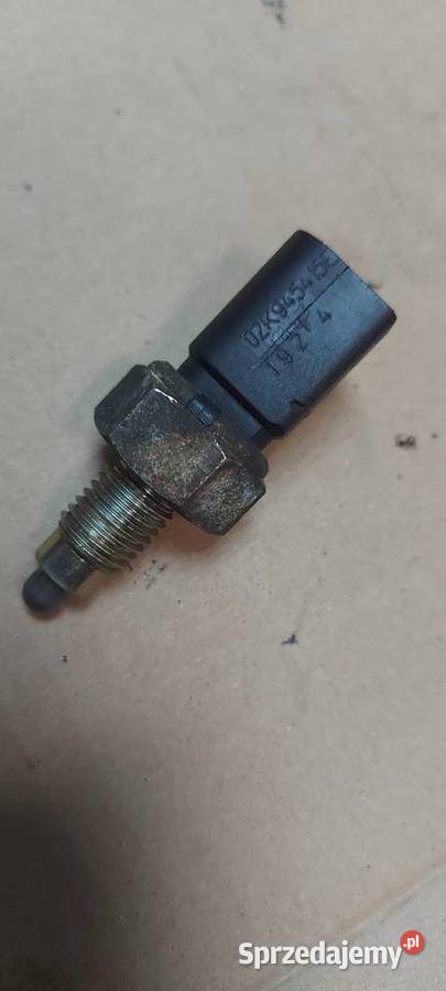Włącznik światła cofania czujnik 02K945415E sprzedam