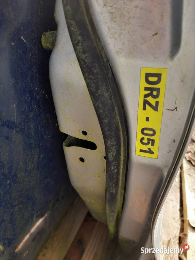 Lanos prawe przednie prawy przód drzwi srebrne