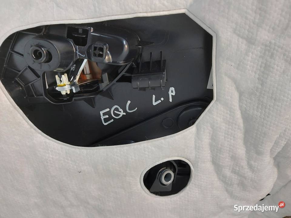 Mercedes EQC 400 W293 TAPICERKA BOCZEK DRZWI sprzedam